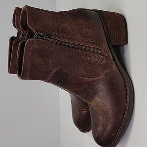 BORN NWOB RIGBY II BROWN TUMBLED BOOTS